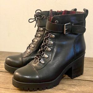 Nine West block heel combat boots. Black. Size 7. Plaid lining. 3 in heel
